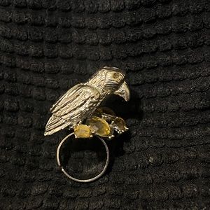 Vintage bird ring. Super unique and fun